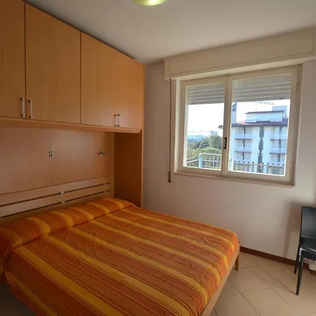 아파트 Lignano Pineta With Marvellous Sea View *