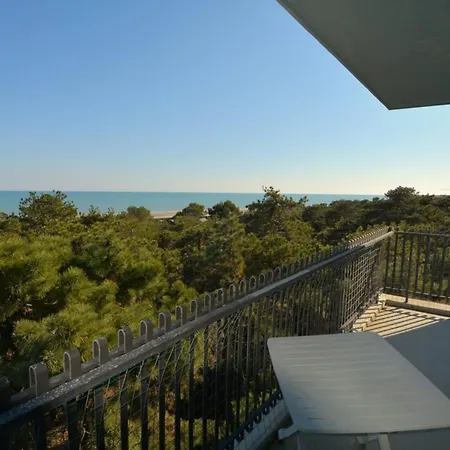 Lignano Pineta With Marvellous Sea View 아파트 *